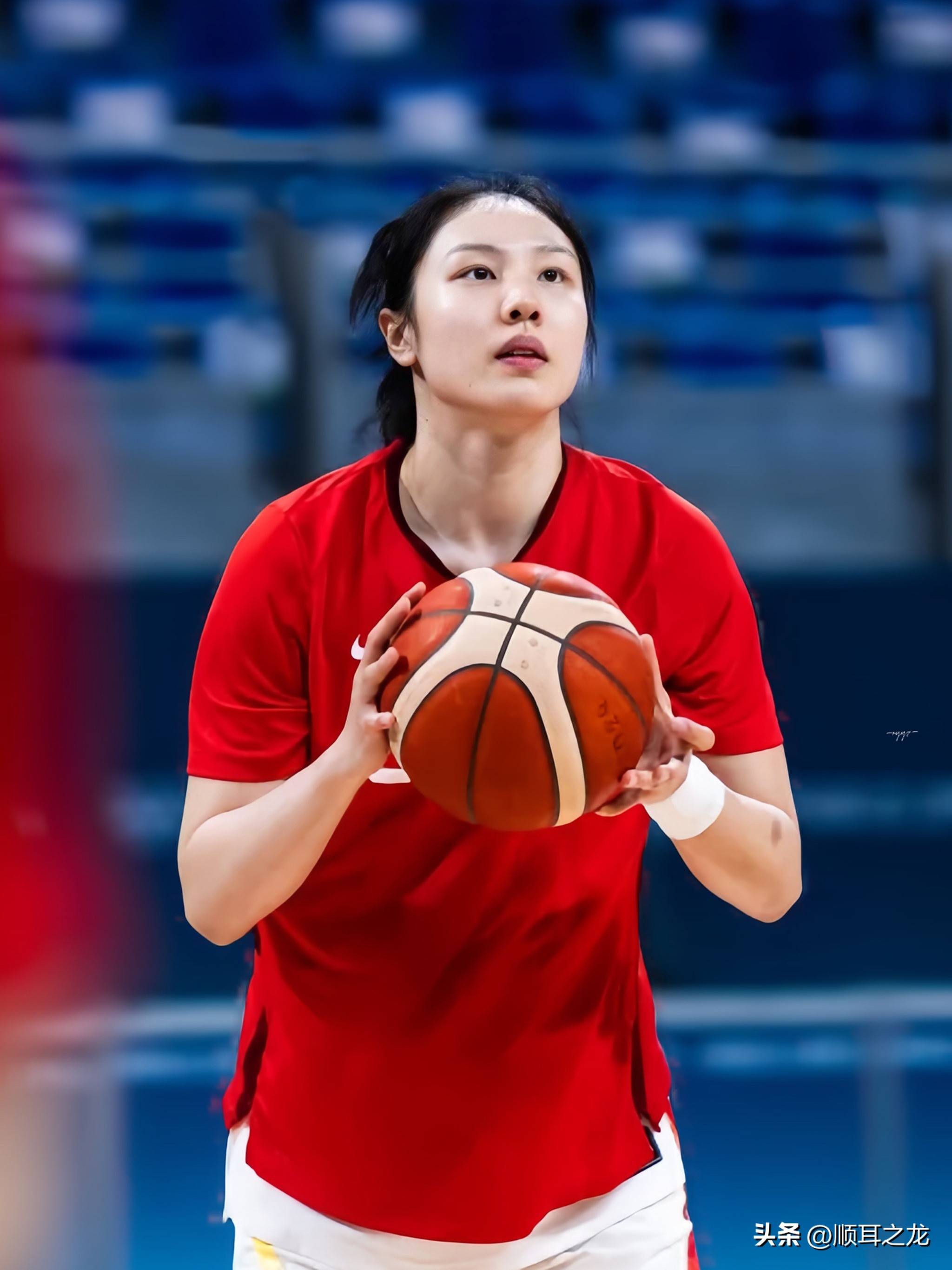 关于亚特兰大发布备战花絮；集结日队长鼓劲；CBA季后赛任务艰巨；心理建设被强调的信息