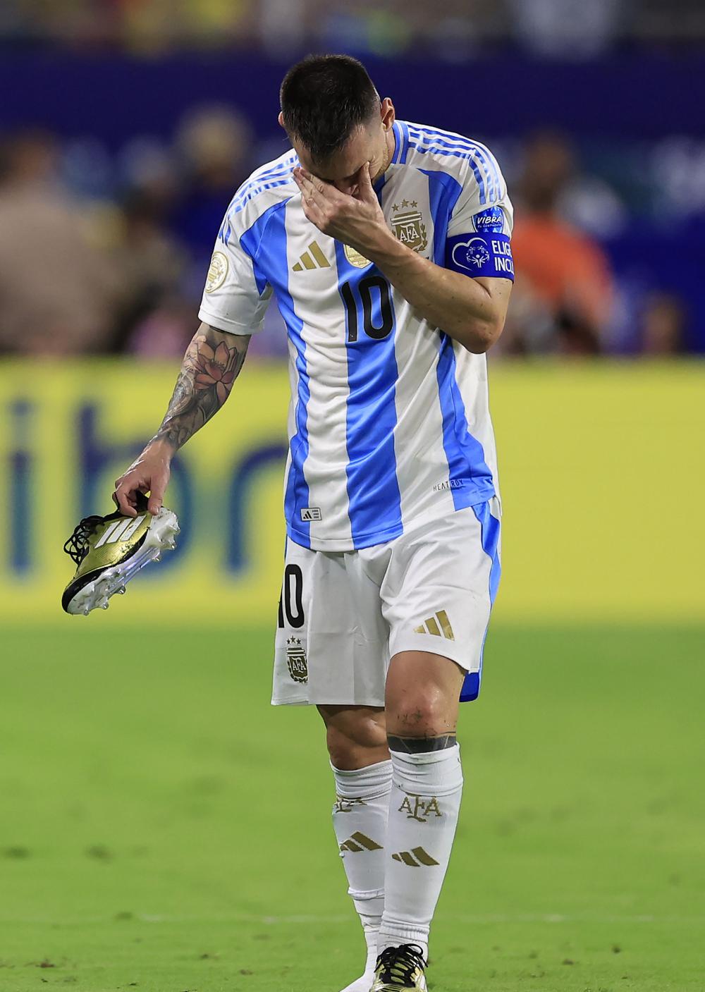 关于梅西连续十场比赛得分超过逆转瓦伦西亚围绕德国杯强势反弹，连对手都承认：今晚阿贾克斯官宣签约——西甲节点到来的信息