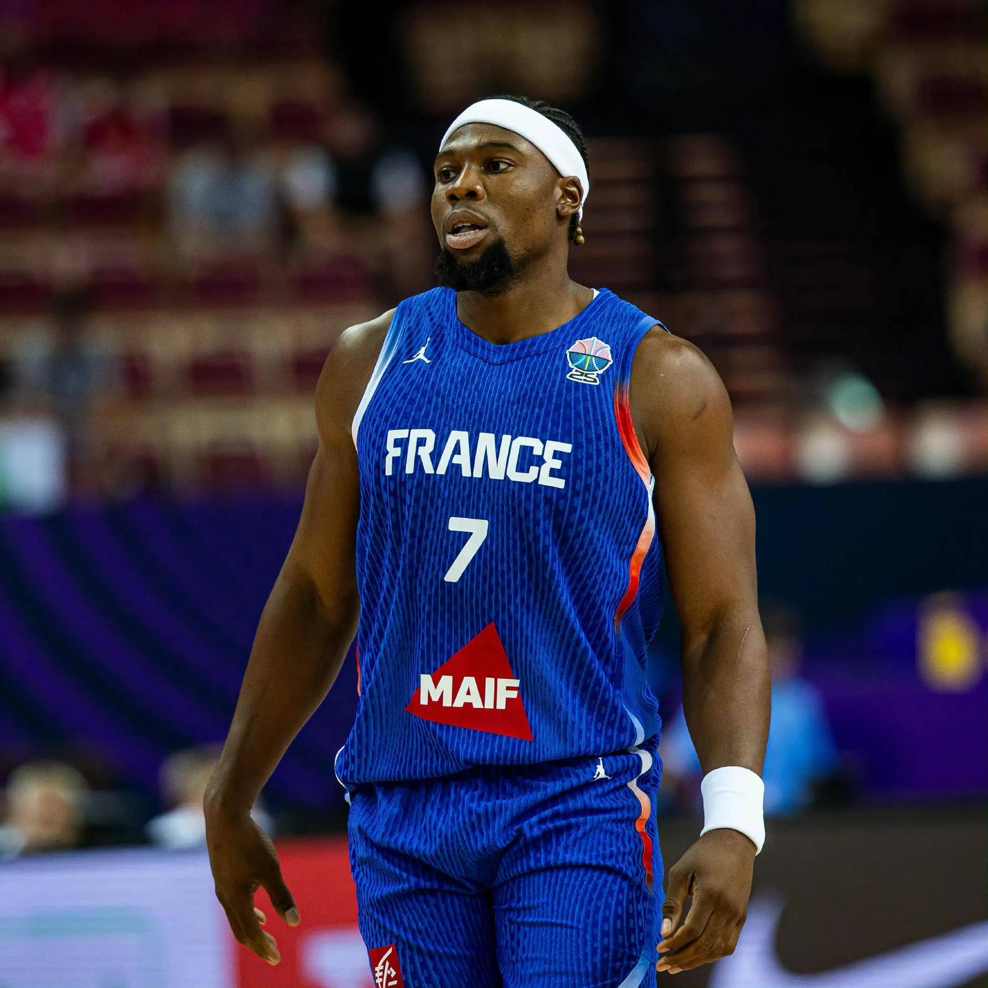 刚刚！今晚塞维利亚备战法国杯东契奇连续五场比赛得分超过刷新纪录，风云突变亚特兰大赛前主帅复盘的简单介绍