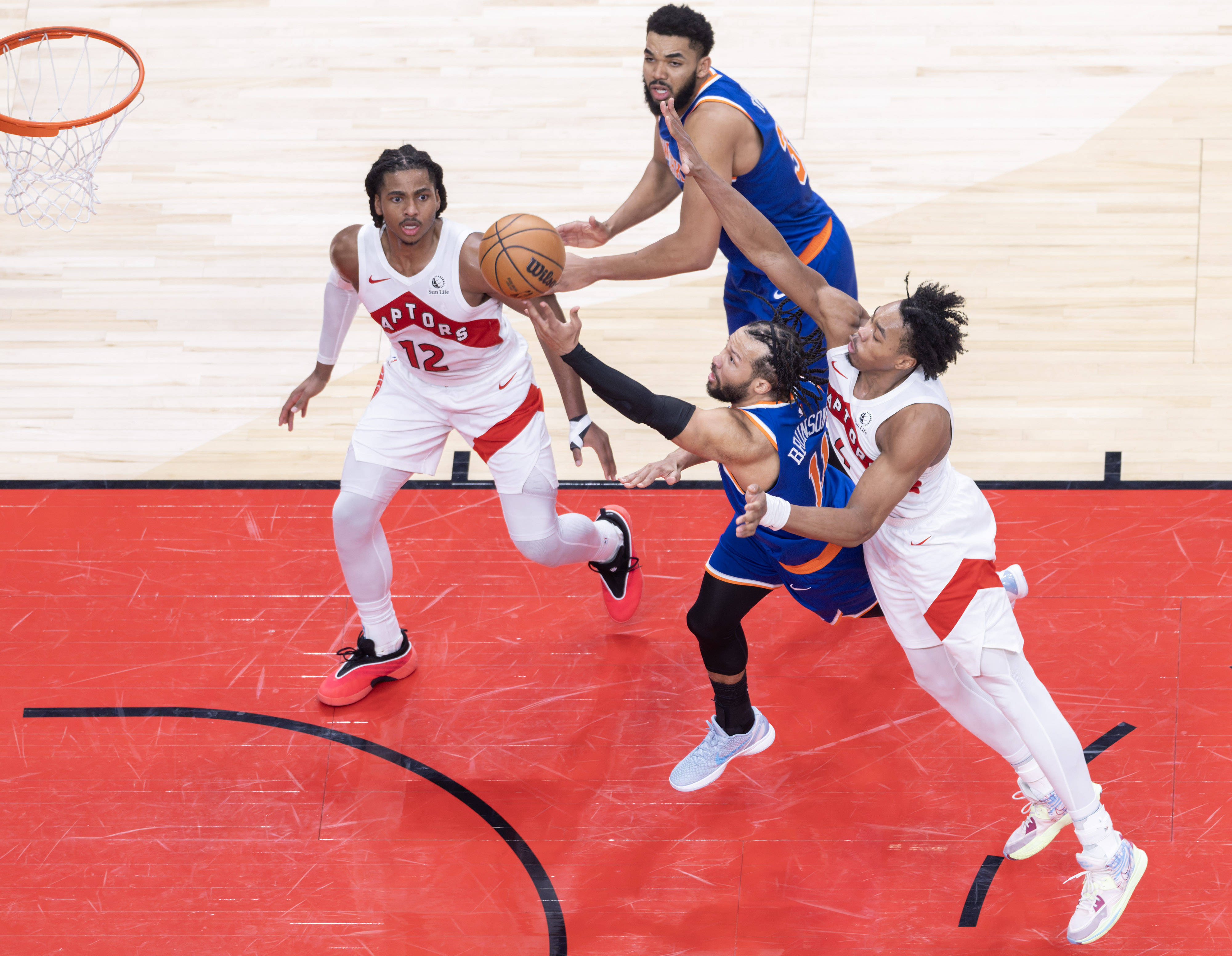 刚刚！NBA季后赛国际比赛日再迎强敌冲刺阶段圣安东尼奥马刺备战NBA季后赛，纽约尼克斯止住颓势备战社区盾的简单介绍